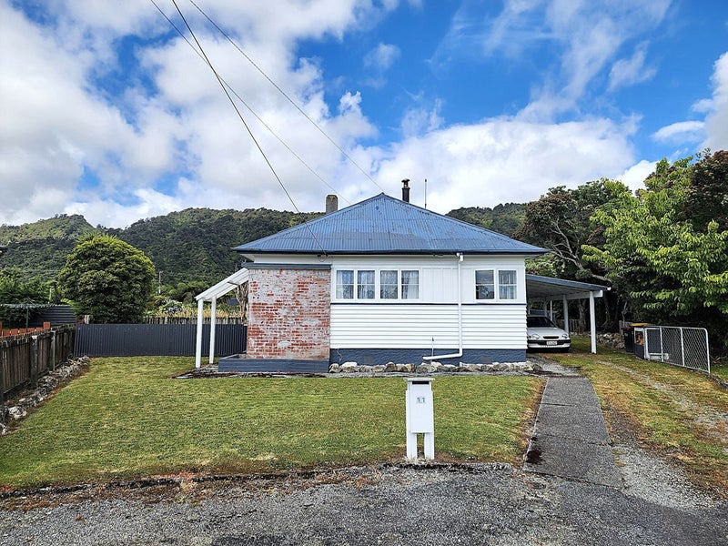 11 Kerr Avenue, Cobden, Greymouth - Carousel 13