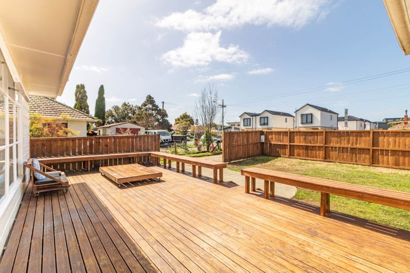 1/3 Rogers Road, Manurewa, Auckland - Carousel 1