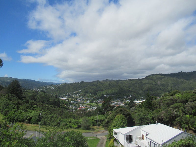 13 Fenchurch Grove, Stokes Valley, Lower Hutt - Carousel 15