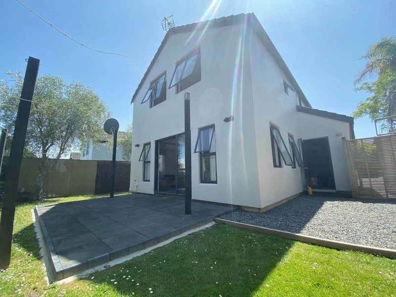 2/48 Schnapper Rock Road, Schnapper Rock, Auckland - Carousel 1