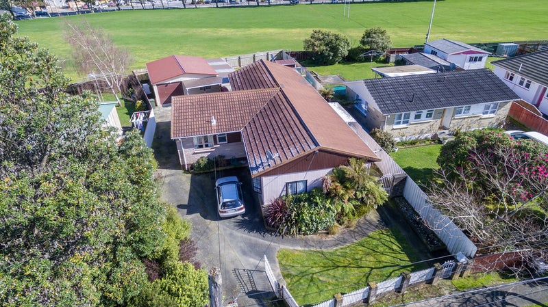 50 Mary Crescent, Elderslea, Upper Hutt - Carousel 1
