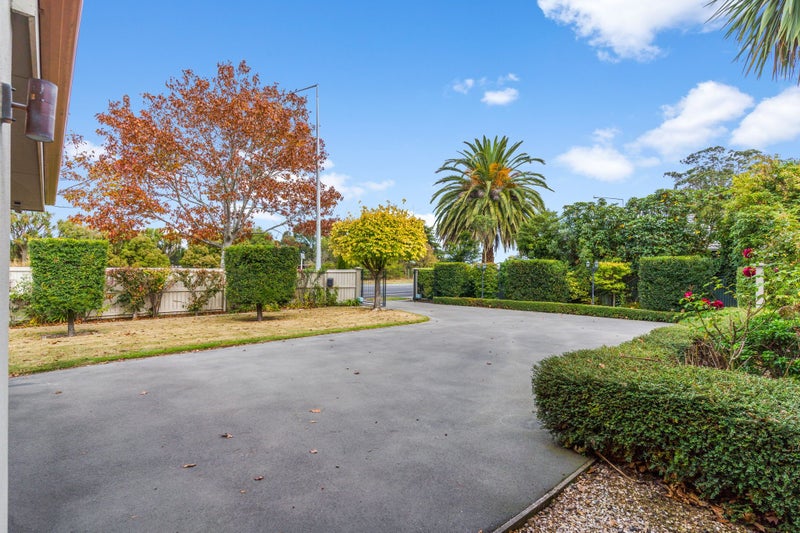 286 Yaldhurst Road, Avonhead, Christchurch - Carousel 2