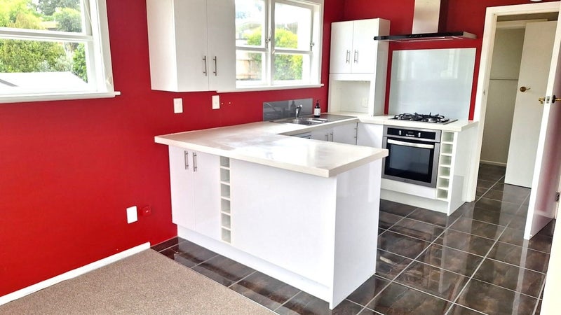 6 Whirinaki Crescent, Heretaunga, Upper Hutt - Carousel 2