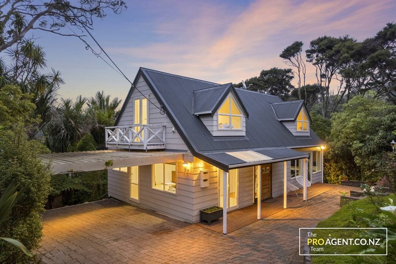 43 Warner Park Avenue, Laingholm, Auckland - Carousel 1