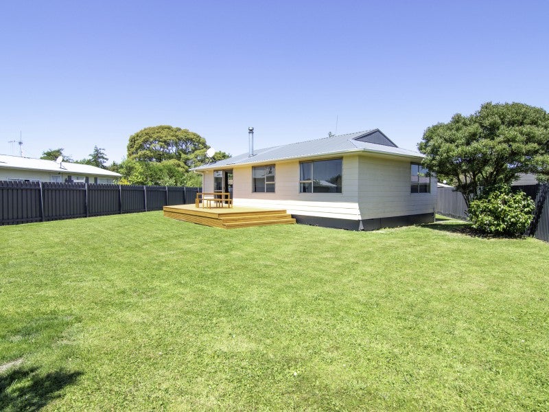 51 Acacia Street, Kelvin Grove, Palmerston North - Carousel 2