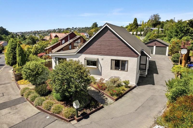 97 Glenross Street, Glenross, Dunedin - Carousel 1