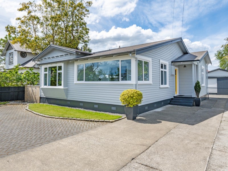 128 Frederick Street East, Mayfair, Hastings - Carousel 1