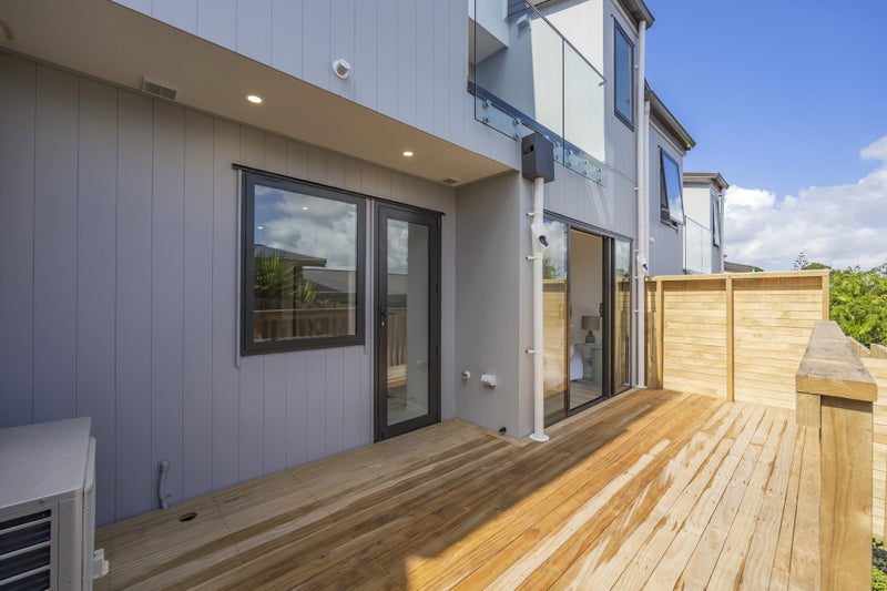 8/8 Sheehan Road, Te Atatu South, Auckland - Carousel 14