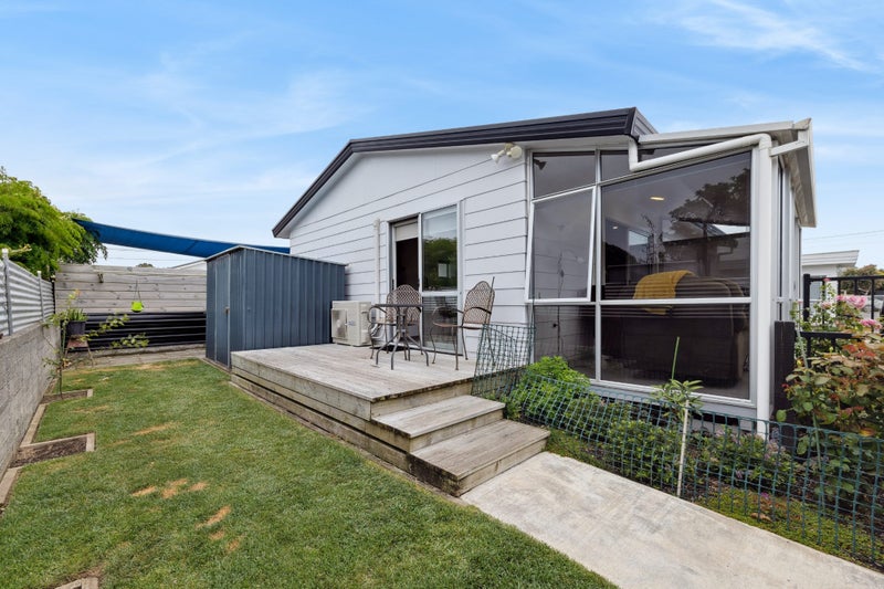 2/5 Rainsford Street, Moturoa, New Plymouth - Carousel 2