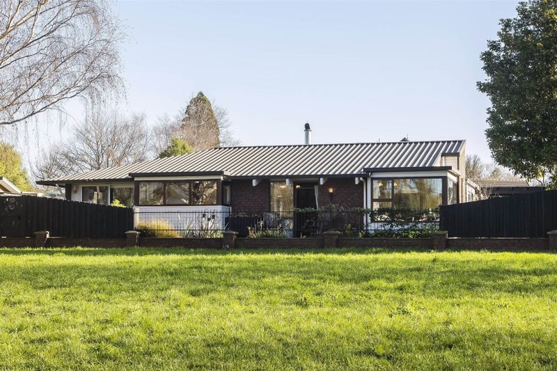 8 Tekapo Place, Opawa, Christchurch - Carousel 1