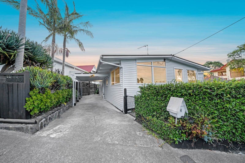 6 Myrtle Street, Morningside, Auckland - Carousel 1