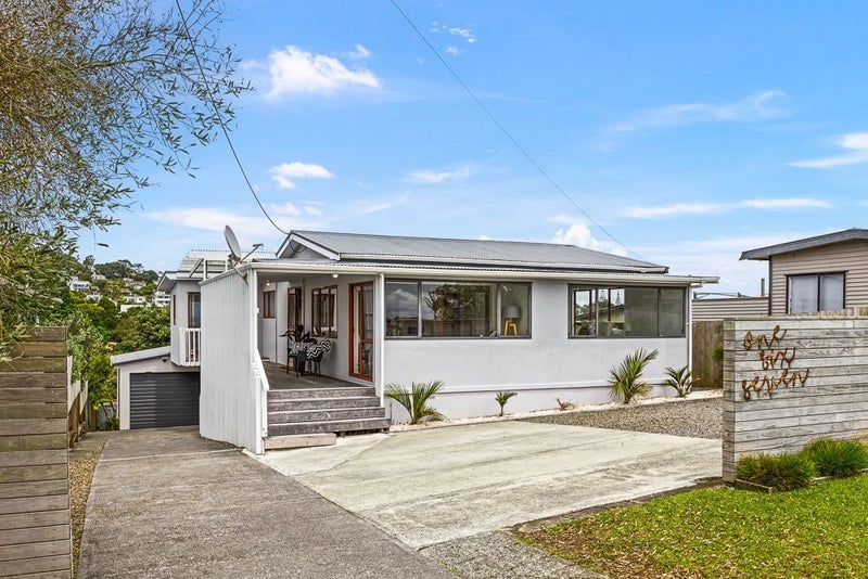 167 Vipond Road, Stanmore Bay, Whangaparaoa - Carousel 1