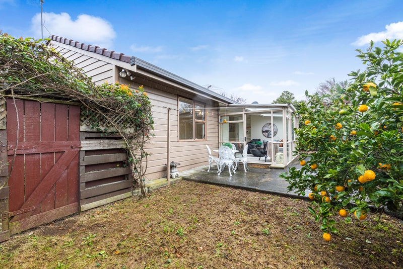 24 Pohutukawa Place, Ellerslie, Auckland - Carousel 15