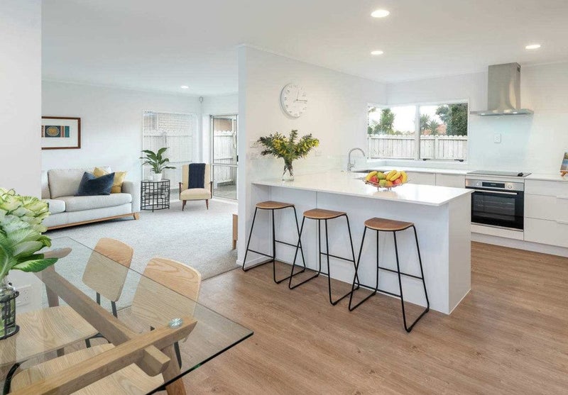 2/23 Tarnica Road, Northpark, Auckland - Carousel 2