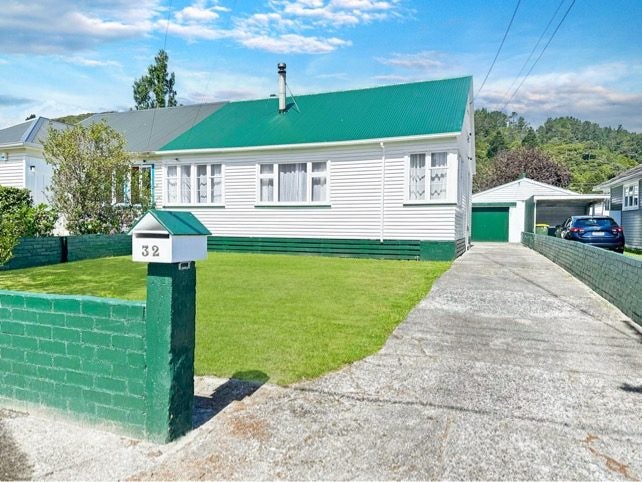 32 Petherick Street, Taita, Lower Hutt - Carousel 1