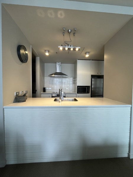 5J/164 The Terrace, Wellington Central, Wellington - Carousel 2