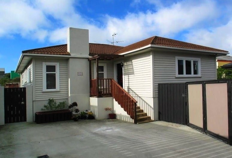 55 Main Road, Titahi Bay, Porirua - Carousel 1