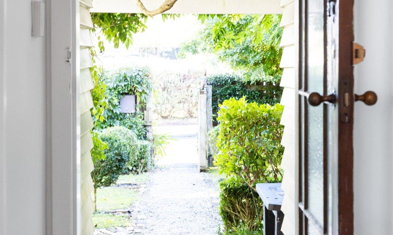 2 Onslow Street, Hamilton East, Hamilton - Carousel 2