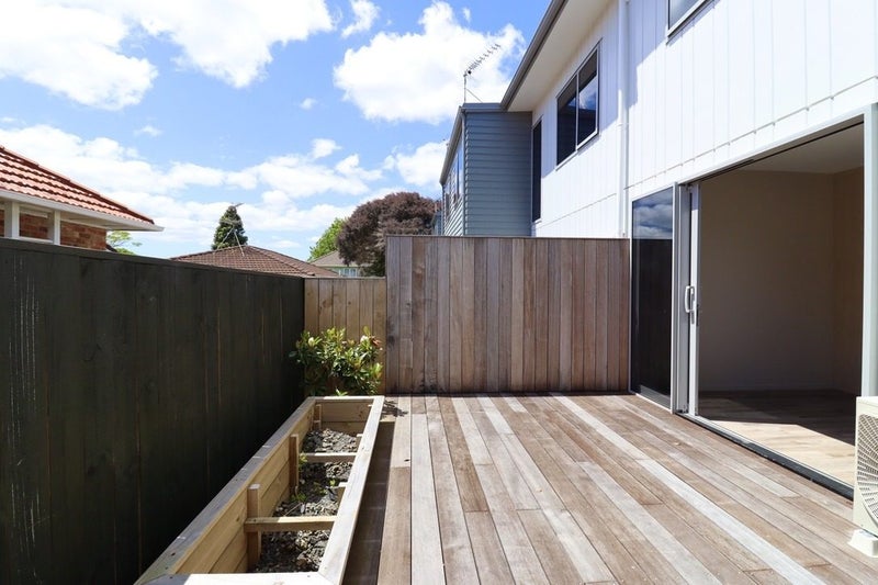 30B Ngarimu Road, Panmure, Auckland - Carousel 2