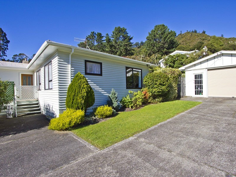 22 Hine Road, Wainuiomata, Lower Hutt - Carousel 14