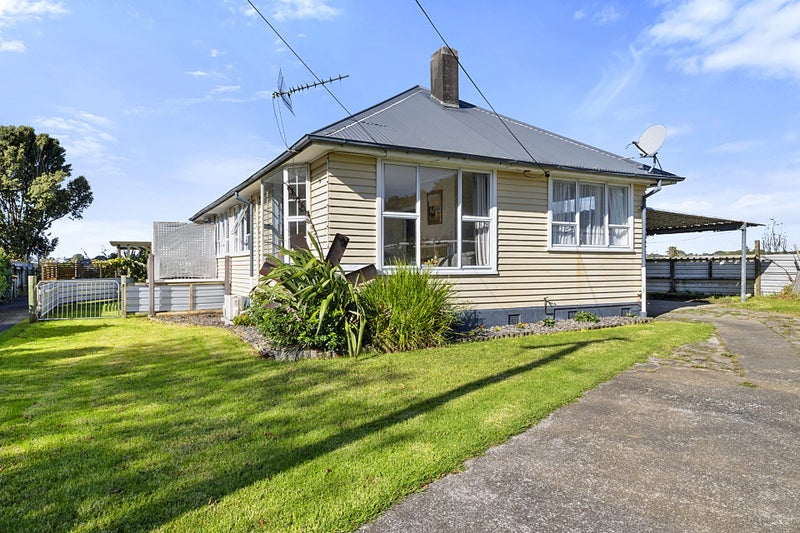 17 Aotea Street, Welbourn, New Plymouth - Carousel 2
