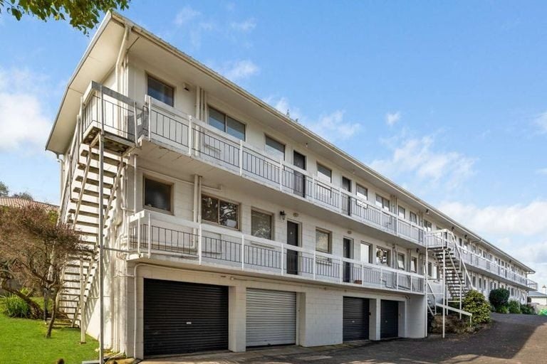 10/30 Ascot Avenue, Remuera, Auckland - Carousel 2