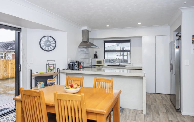 87A Silverdale Road, Silverdale, Hamilton - Carousel 2