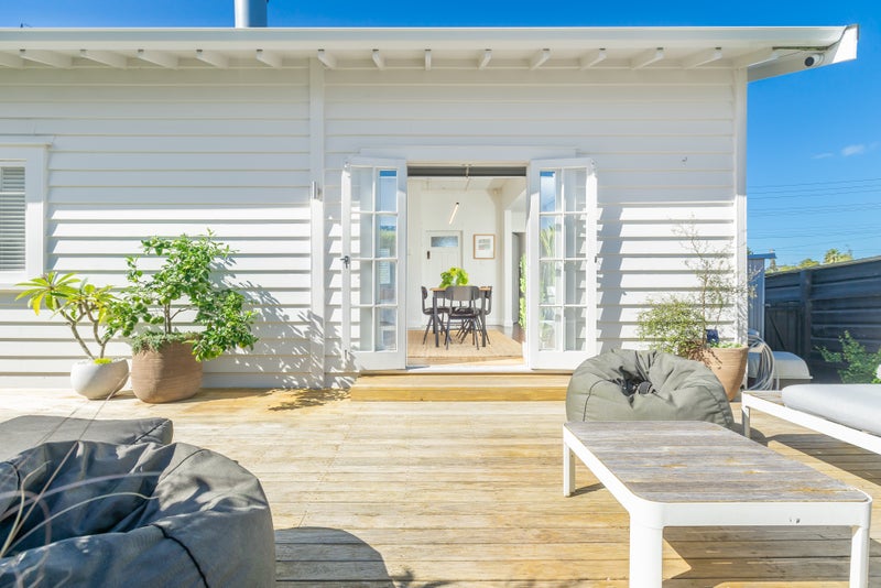 28 Kelwyn Road, Kelston, Auckland - Carousel 1