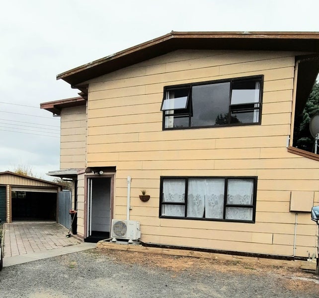 6A Lander Place, Flaxmere, Hastings - Carousel 1