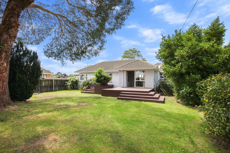 18 Ormandy Place, Bromley, Christchurch - Carousel 1