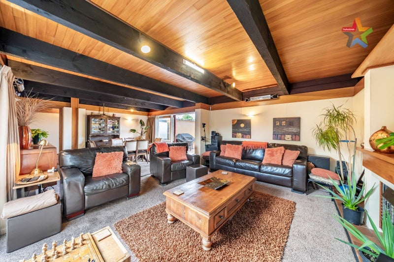 20 Wai-Iti Crescent, Woburn, Lower Hutt - Carousel 1