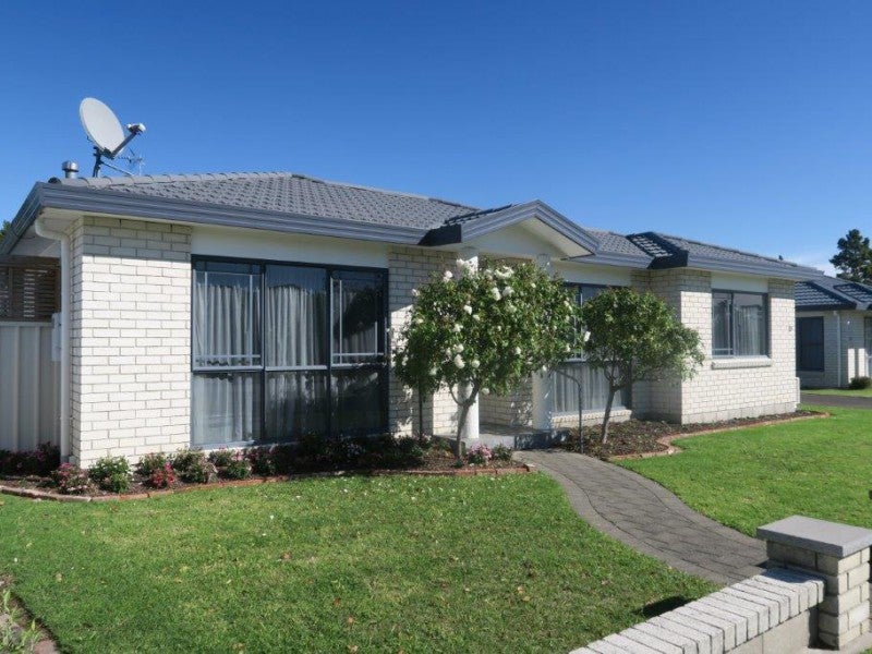 18 Emily Street, Riverdale, Gisborne - Carousel 1