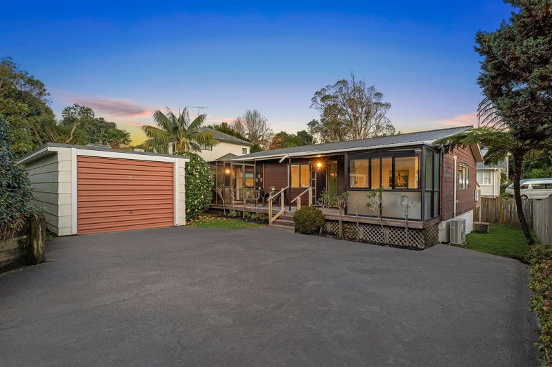 2/30 Selwyn Crescent, Forrest Hill, Auckland - Carousel 2