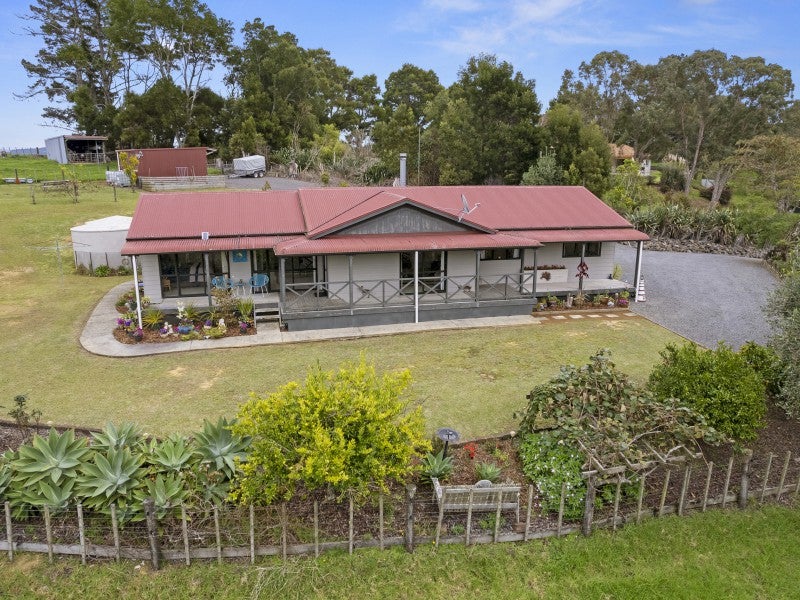 68 Kara Heights Rise, Whangarei - Carousel 1