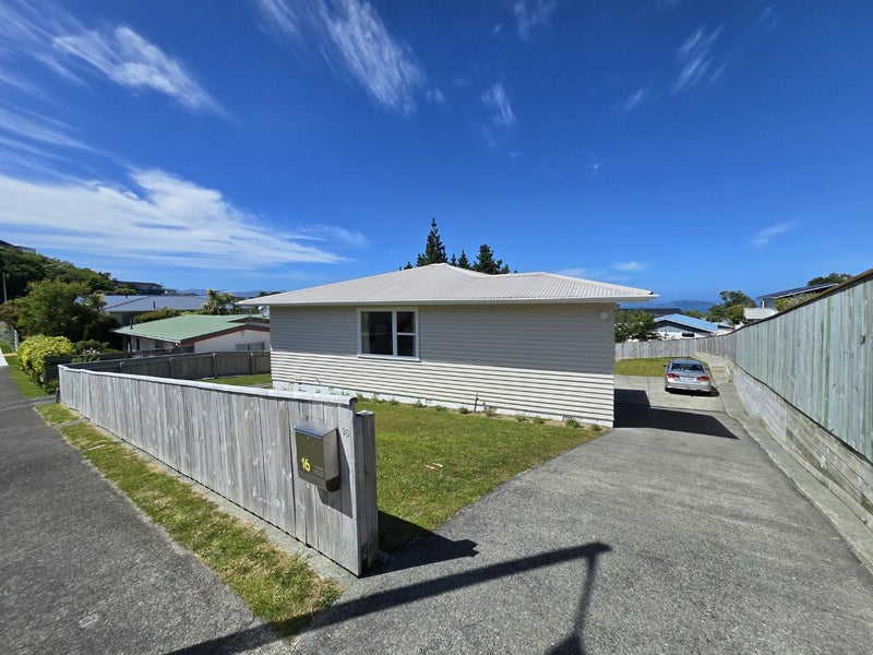 16 Cypress Drive, Maungaraki, Lower Hutt - Carousel 2