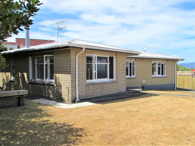 266 Dowse Drive, Maungaraki, Lower Hutt - Carousel 12