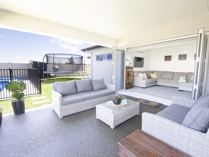 34 Pelorus Avenue, Poraiti, Napier - Carousel 1