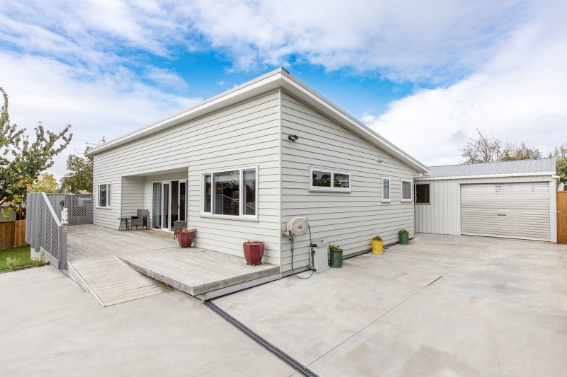 11B Holyrood Terrace, Waipukurau - Carousel 1