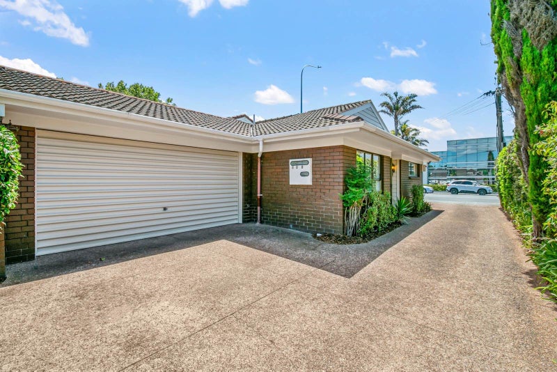 1/6 Owens Road, Epsom, Auckland - Carousel 1