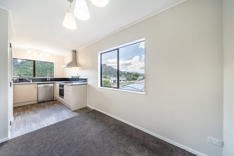 7 Jasper Grove, Birchville, Upper Hutt - Carousel 21