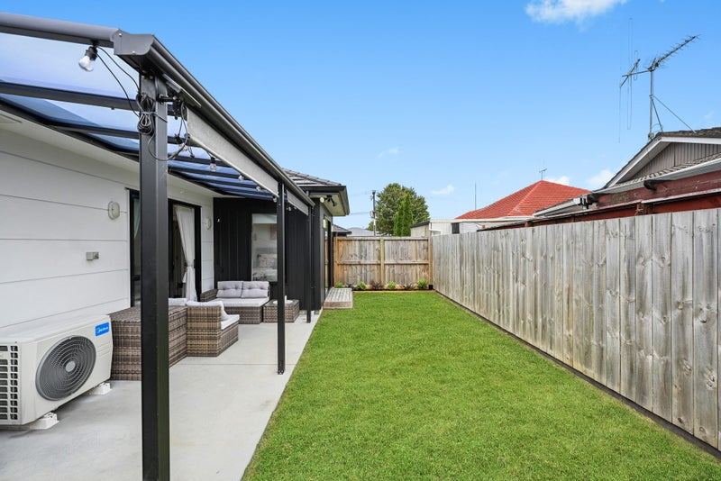 4/18 Steele Road, Forest Lake, Hamilton - Carousel 14