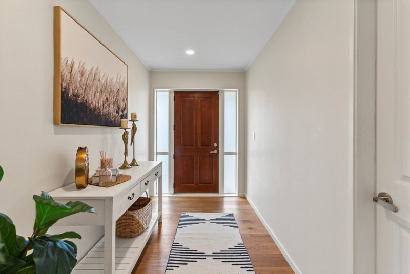 3/4 Lucienne Drive, Ranui, Auckland - Carousel 2