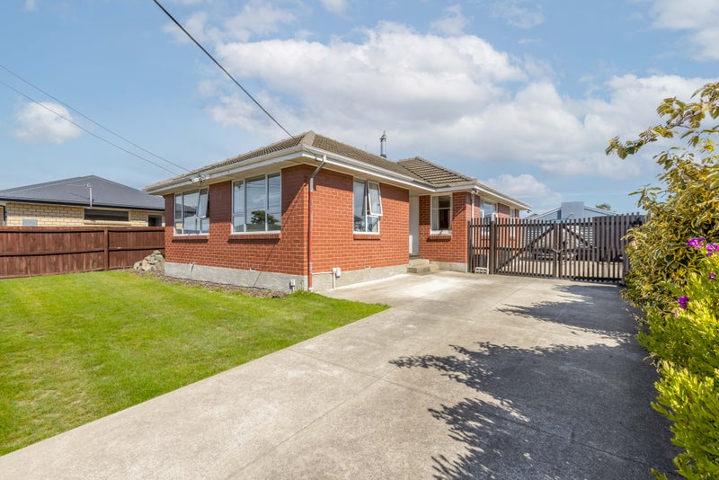 15 Sandown Crescent, Aranui, Christchurch - Carousel 15