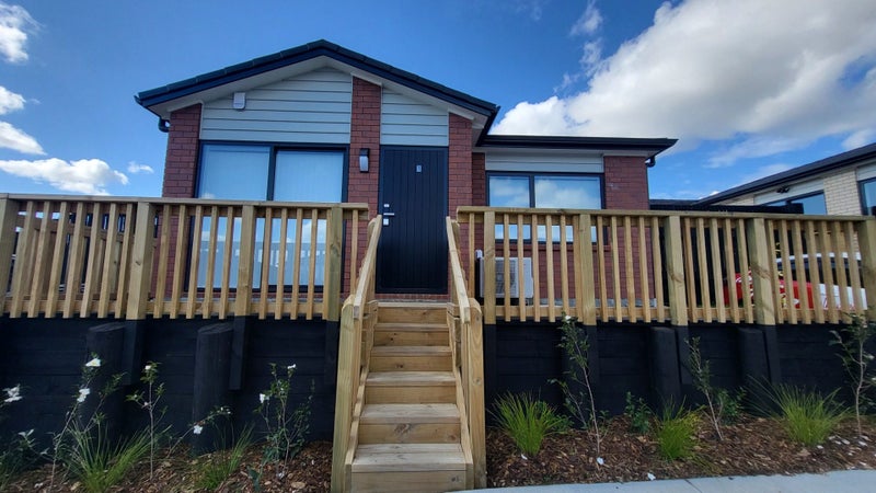 1/26 Pah Road, Papatoetoe, Auckland - Carousel 1
