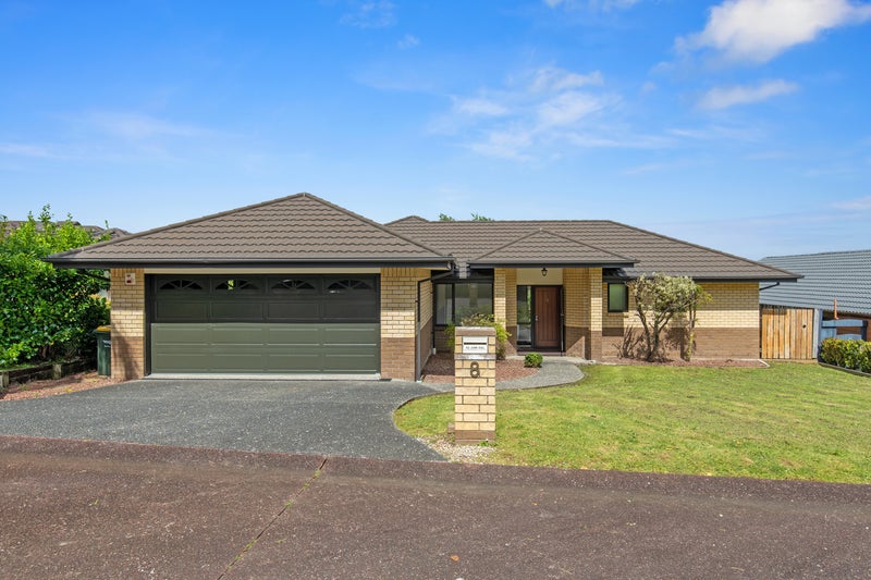 8 Pitoitoi Avenue, Greenhithe, Auckland - Carousel 1