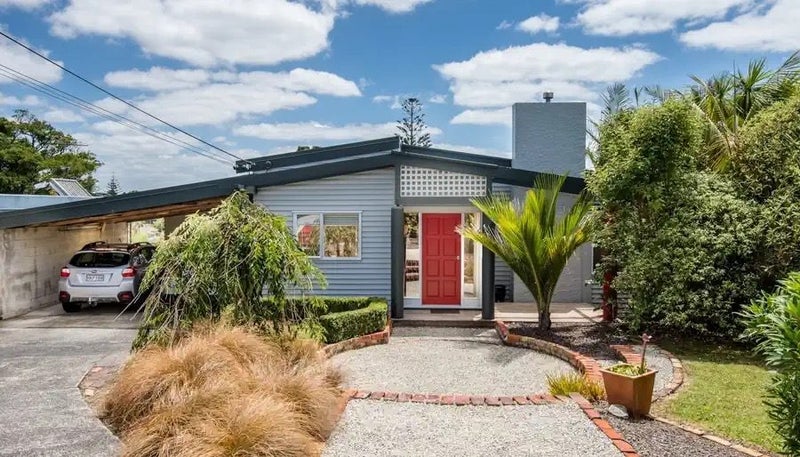 37 Park Rise, Campbells Bay, Auckland - Carousel 1