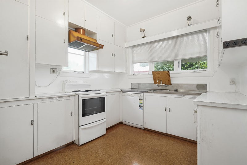 312 Clarkin Road, Fairfield, Hamilton - Carousel 2