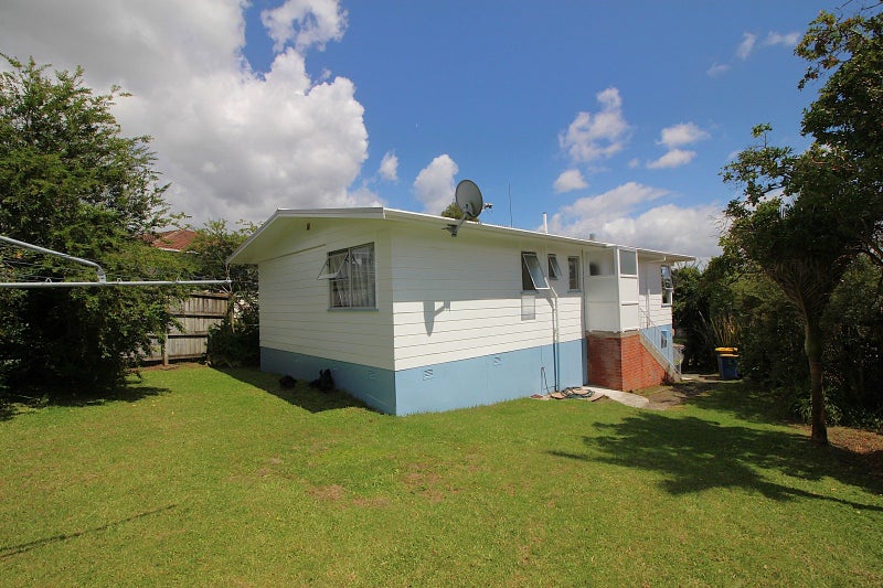 104 Farquhar Road, Glendene, Auckland - Carousel 2