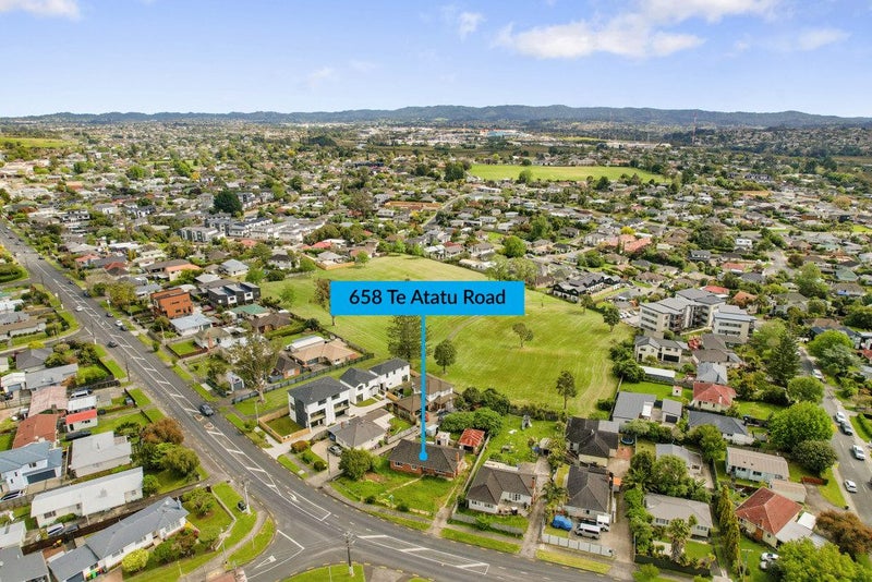 658 Te Atatu Road, Te Atatu Peninsula, Auckland - Carousel 2