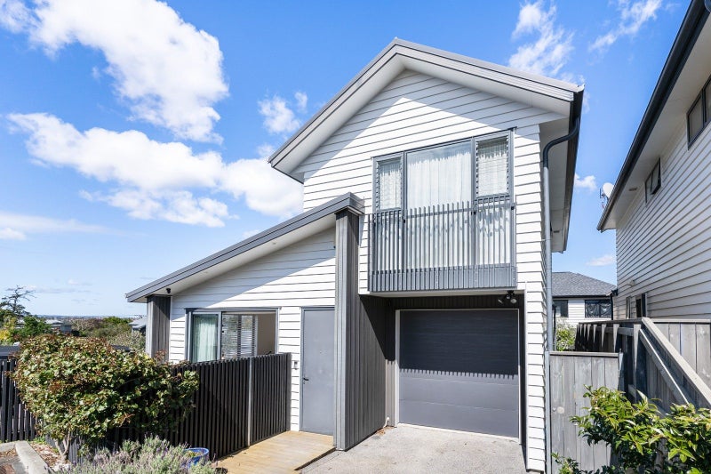 10C Lyndhurst Street, Wai o Taiki Bay, Auckland - Carousel 1